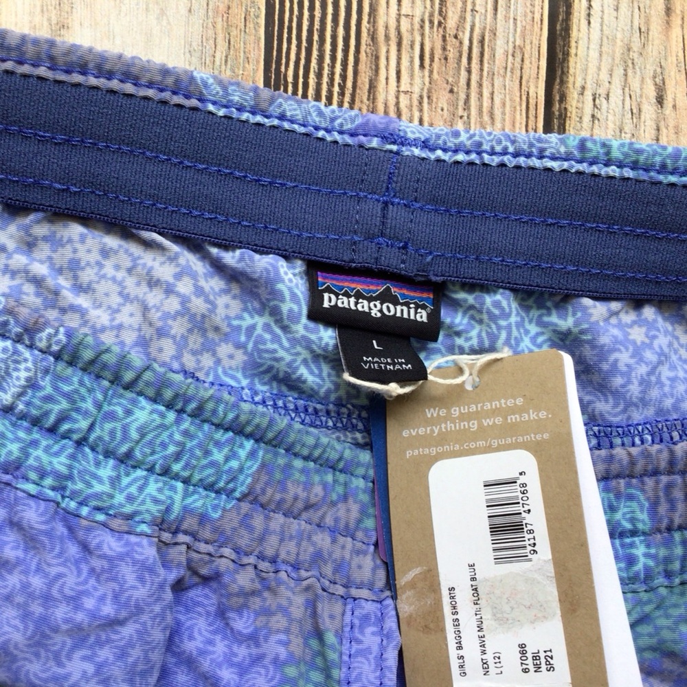 NWT Patagonia Next Wave Baggies Shorts - Picture 3 of 3